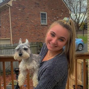 Meet your Posher, Zoe